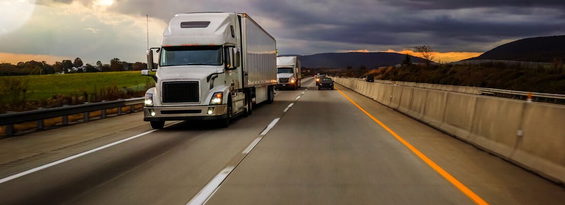 10-MPG Semi-truck on the road for 10 mpg